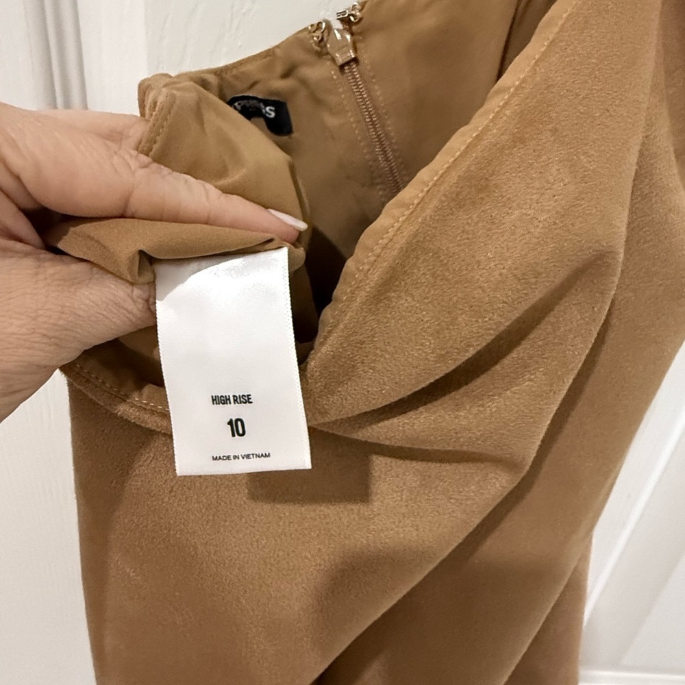 Express Camel Mini Skirt - Picture 4 of 4